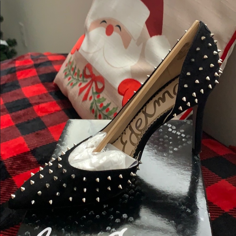 Sam Edelman Hadlee Heals in Black Suede